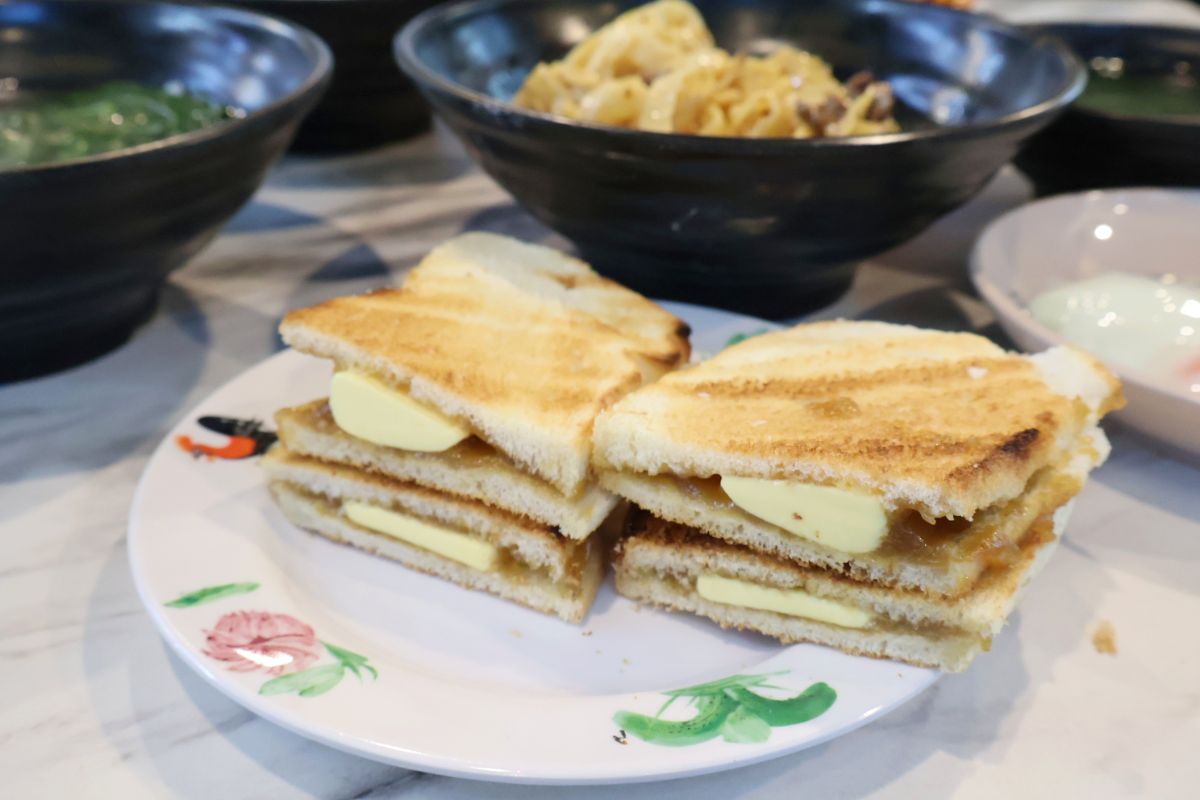 Old Street Cafe 老街咖啡店 at MacPherson Road