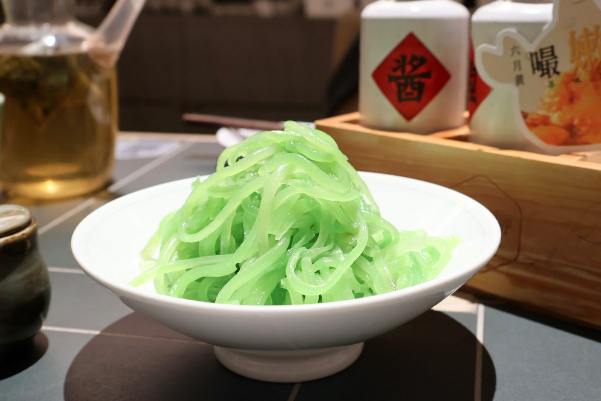 Sesame Oil Shredded Lettuce Stem 小磨麻油拌青莴丝 Su Xiao Liu Hangzhou